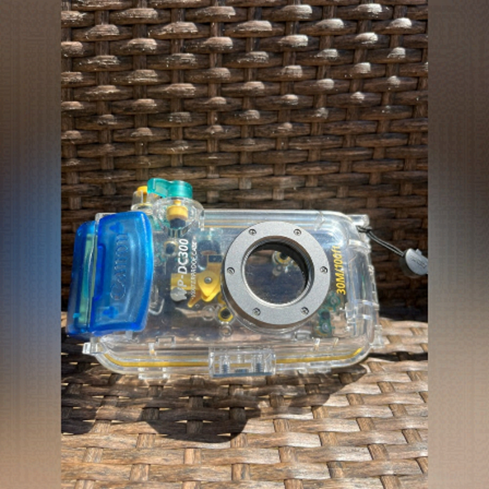 CANON Water Proof Case WP-DC300 Scuba Casing Clear w/ Strap for S40 S30 Camera